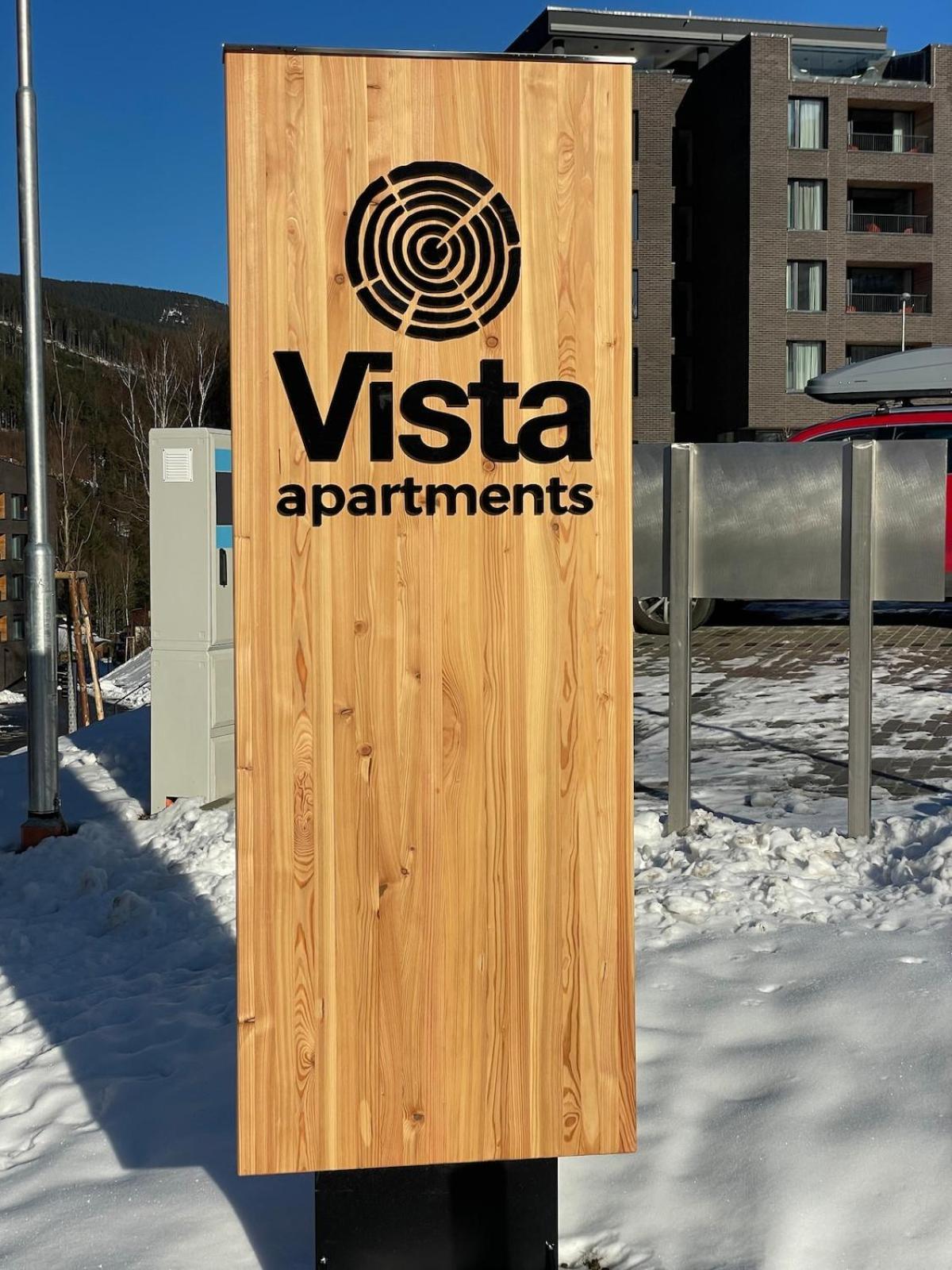 With A View Of The Slope Apartament